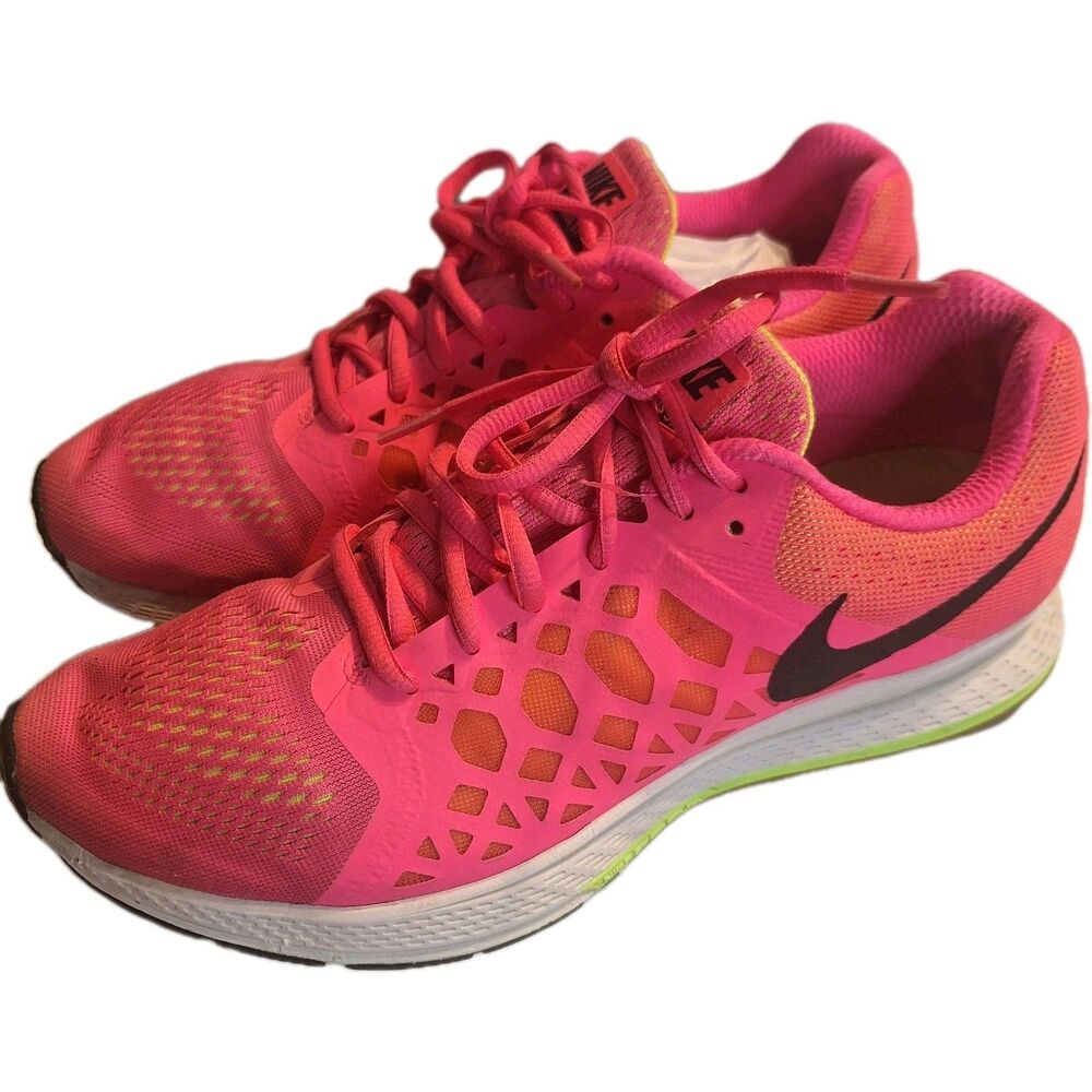 Nike Pink Pegasus 31 Running Women's Shoes.  Size 11